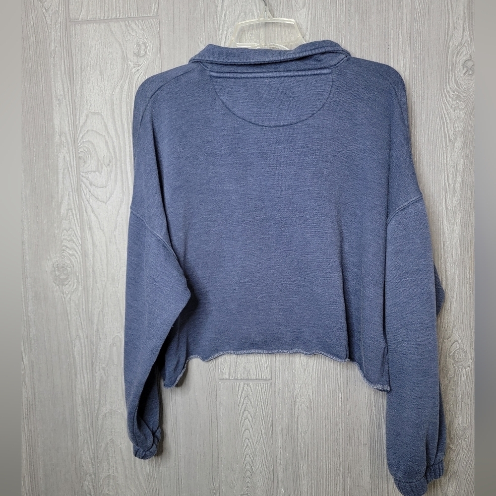 Aeries Cropped Casual Blue Collared Sweater. - Picture 4 of 5